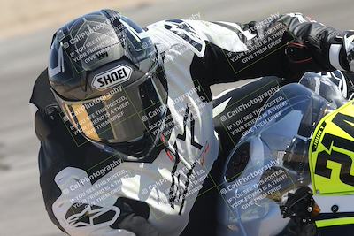 media/Sep-20-2025-Race Pace (Sat) [[d4e1b33f4d]]/Verified/Turn 10 Inside (1125am)/